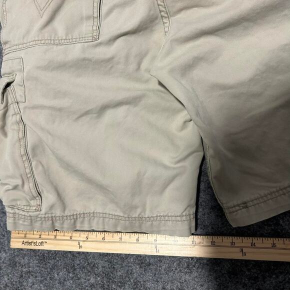 Levi’s Cargo Shorts (W34) – Khaki - Picture 3 of 6